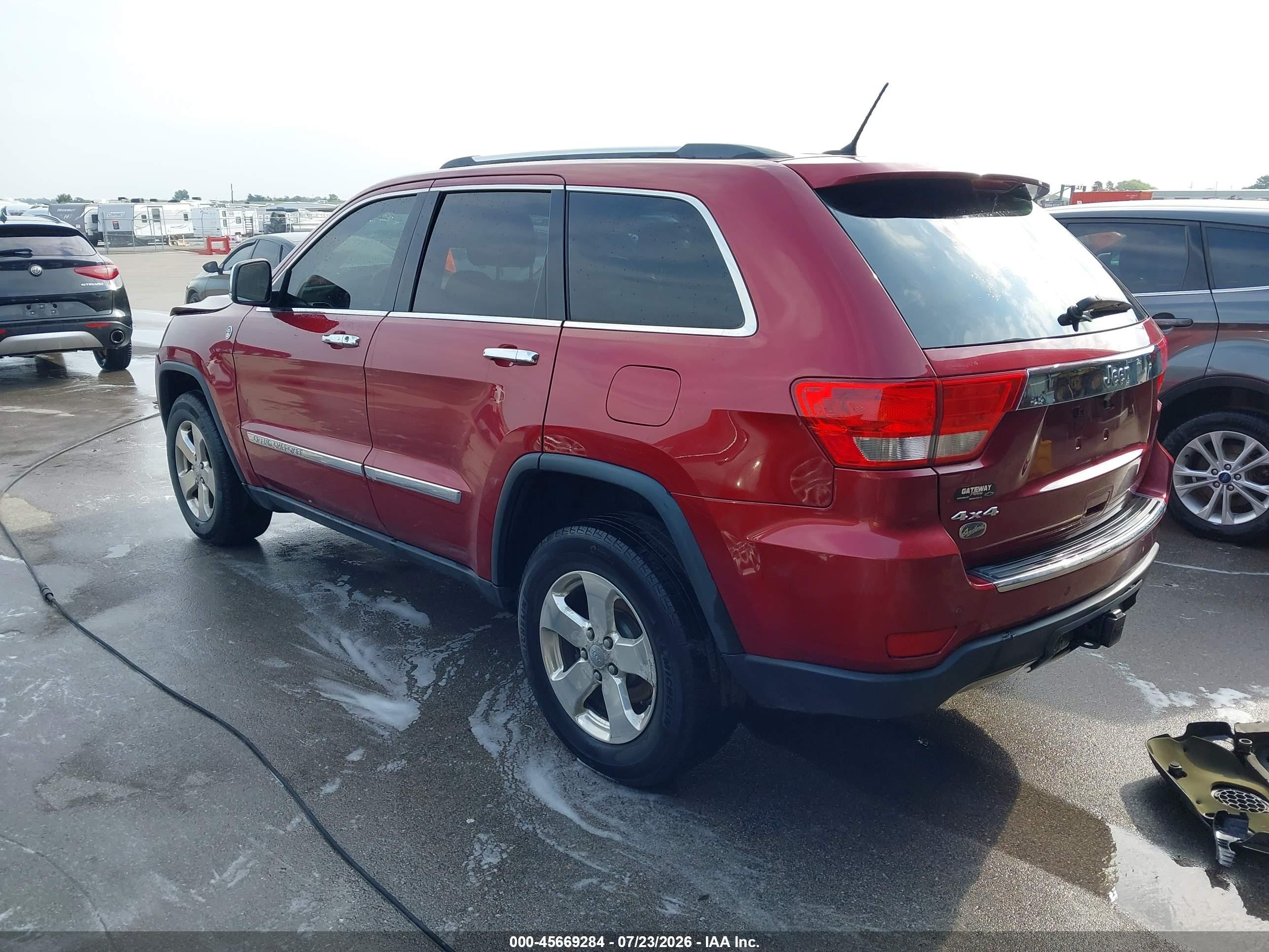2013 Jeep Grand Cherokee Overland Красный vin: 1C4RJFCG7DC627525