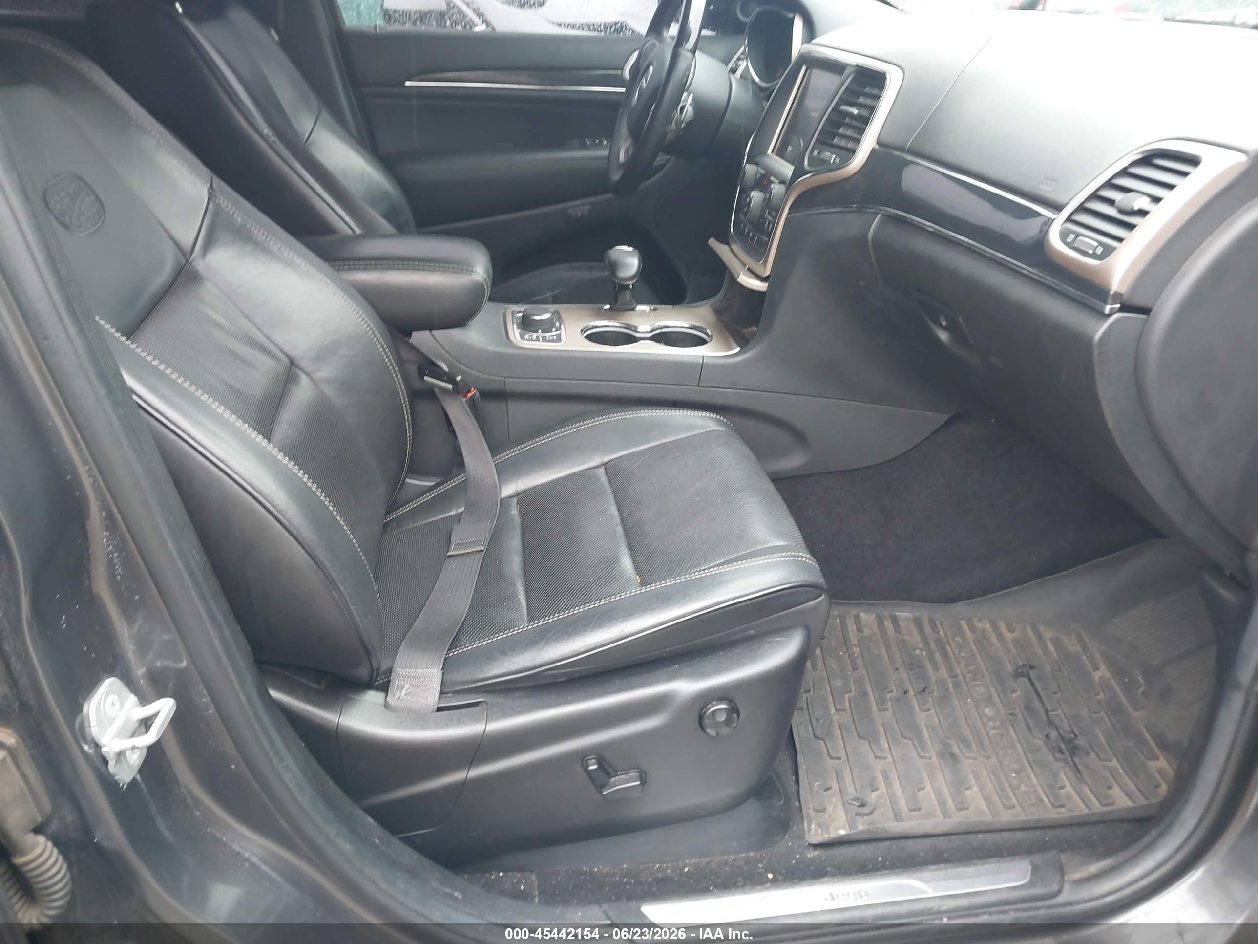2014 Jeep Grand Cherokee Overland Gray vin: 1C4RJFCG7EC356158