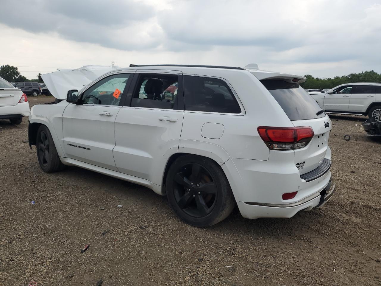 2015 Jeep Grand Cherokee Overland Белый vin: 1C4RJFCG7FC149349 Damage: Left Rear Door, Heavy Scratch, 2 To 3 Inches