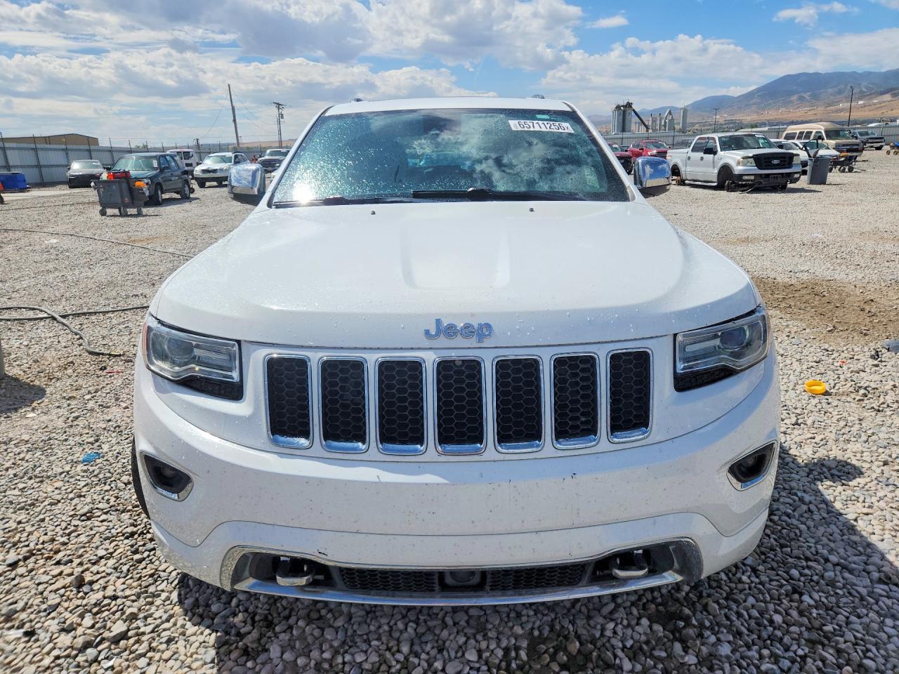 2015 Jeep Grand Cherokee Overland White vin: 1C4RJFCG7FC196753