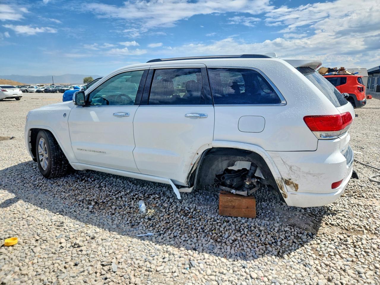 2015 Jeep Grand Cherokee Overland White vin: 1C4RJFCG7FC196753
