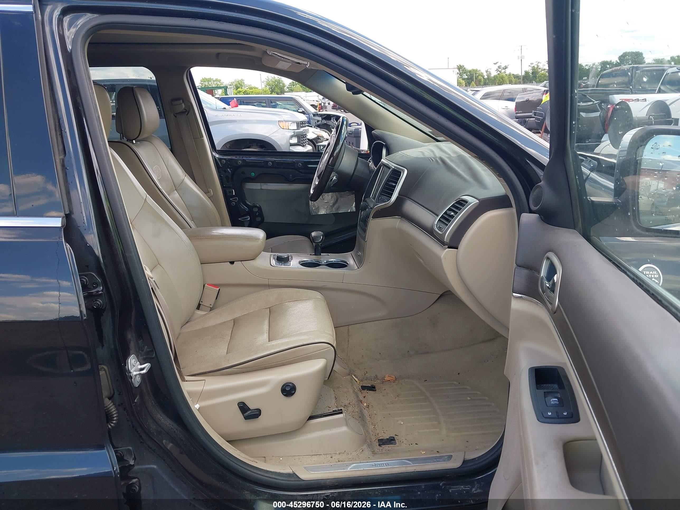 2015 Jeep Grand Cherokee Overland Черный vin: 1C4RJFCG7FC612395