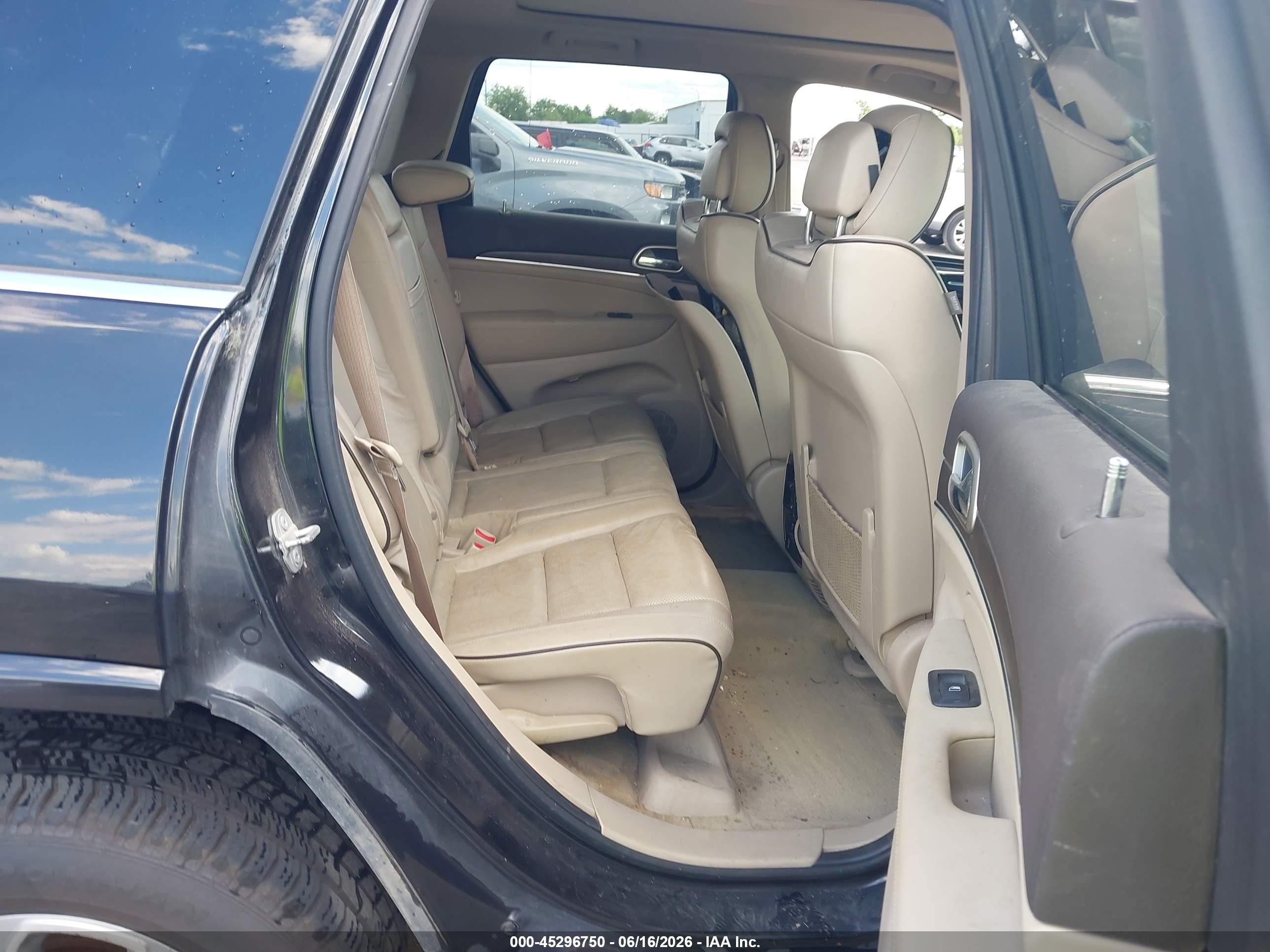 2015 Jeep Grand Cherokee Overland Черный vin: 1C4RJFCG7FC612395