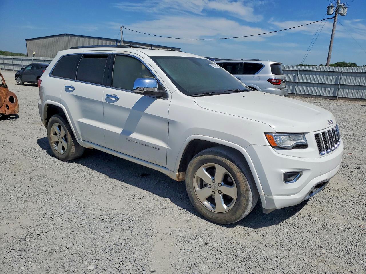 2015 Jeep Grand Cherokee Overland White vin: 1C4RJFCG7FC634140