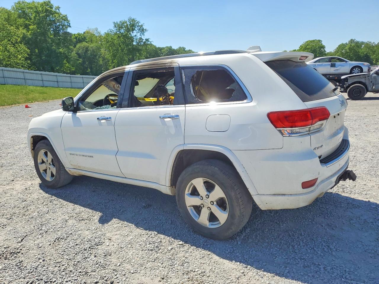 2015 Jeep Grand Cherokee Overland White vin: 1C4RJFCG7FC634140