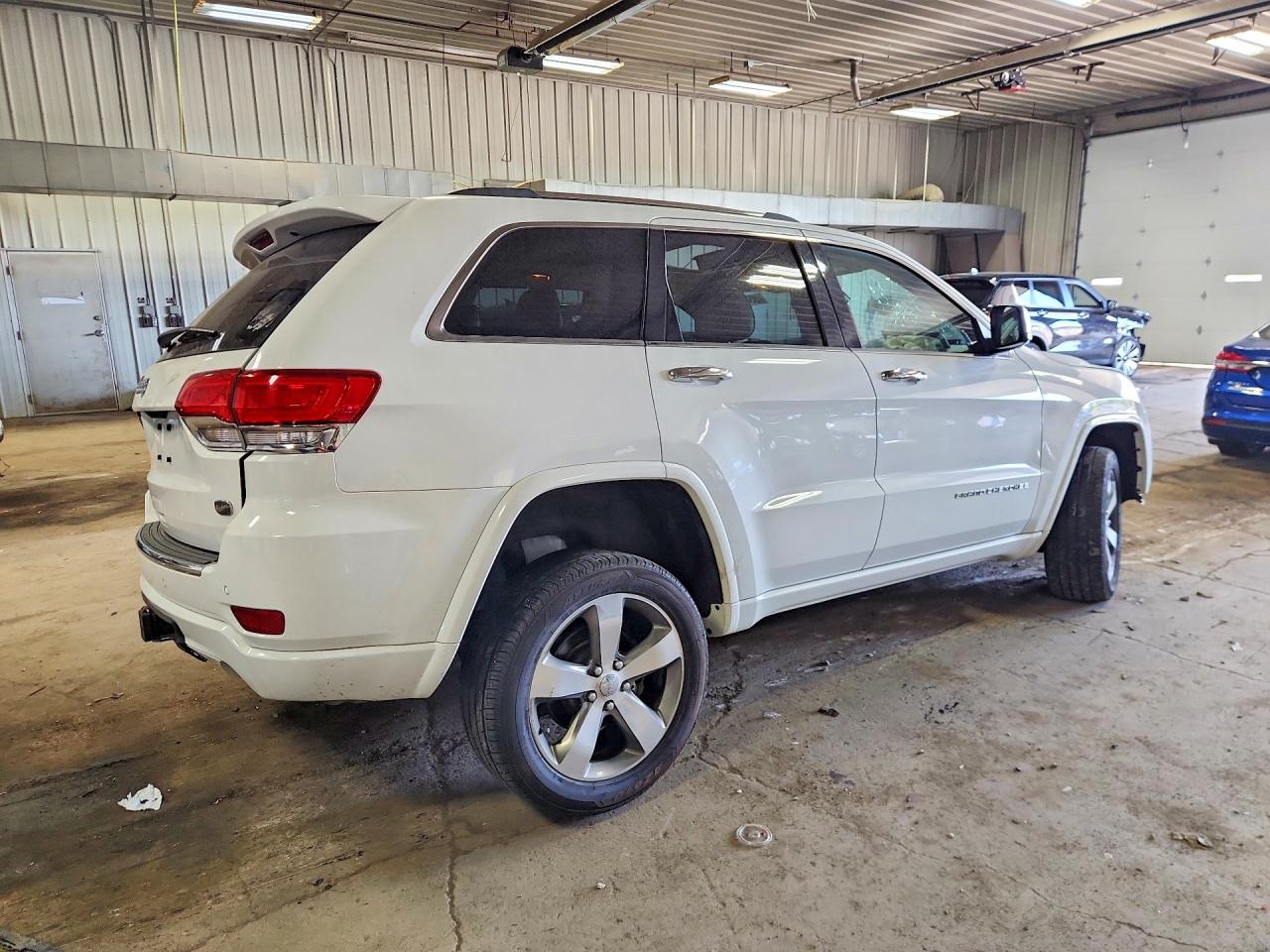 2015 Jeep Grand Cherokee Overland White vin: 1C4RJFCG7FC684424