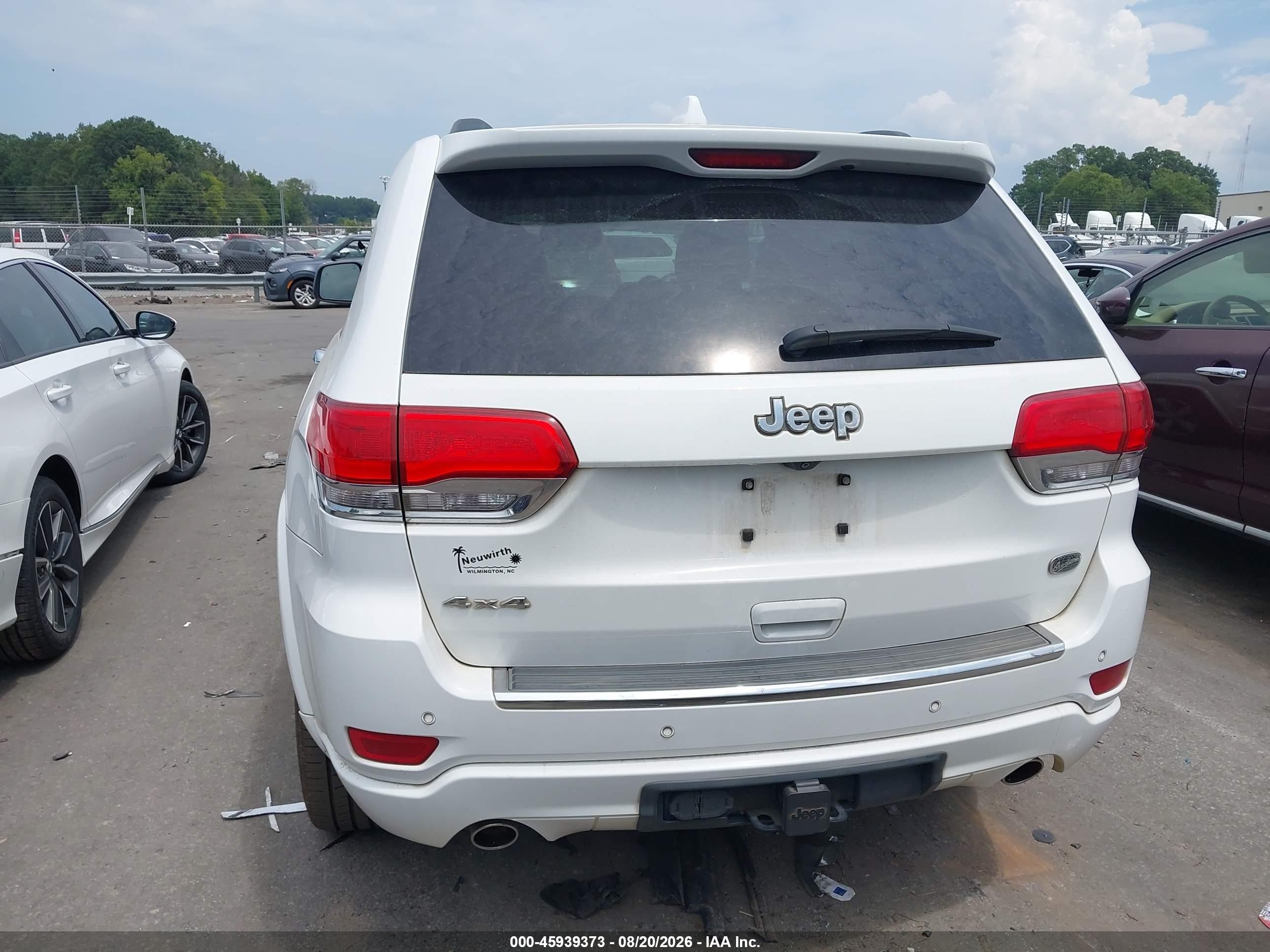 2015 Jeep Grand Cherokee Overland White vin: 1C4RJFCG7FC733119