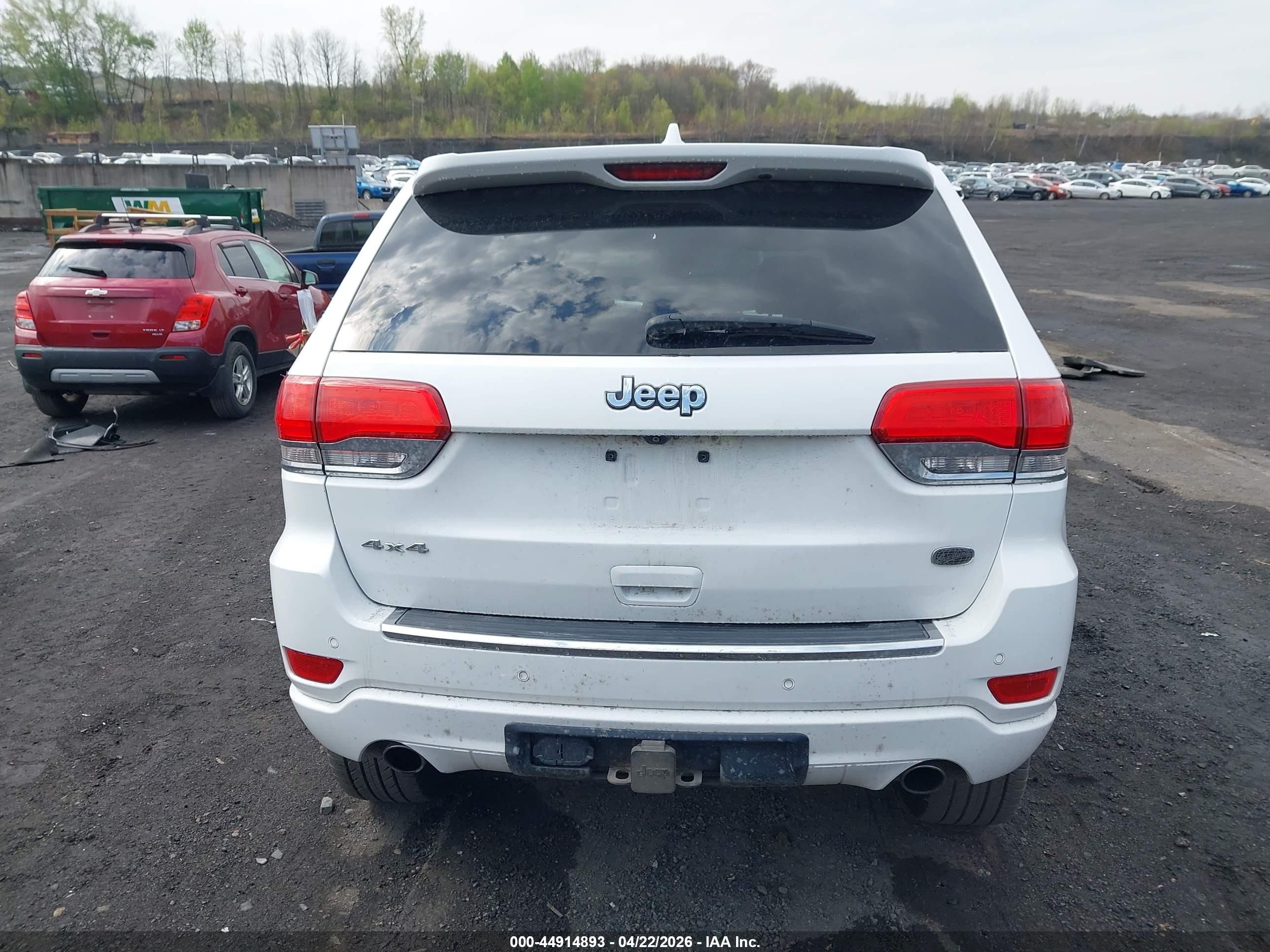 2015 Jeep Grand Cherokee Overland White vin: 1C4RJFCG7FC846861