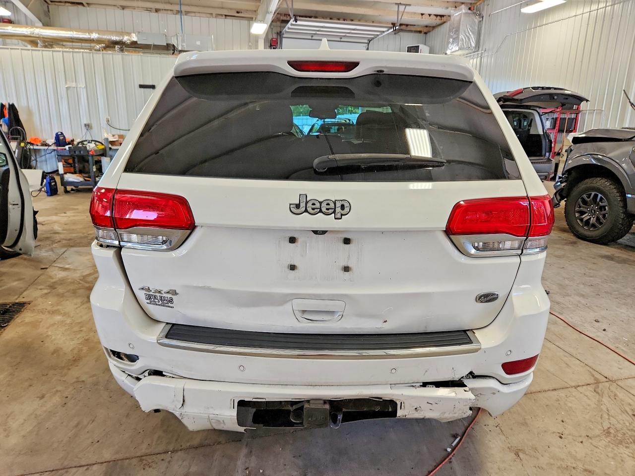 2015 Jeep Grand Cherokee Overland White vin: 1C4RJFCG7FC925723