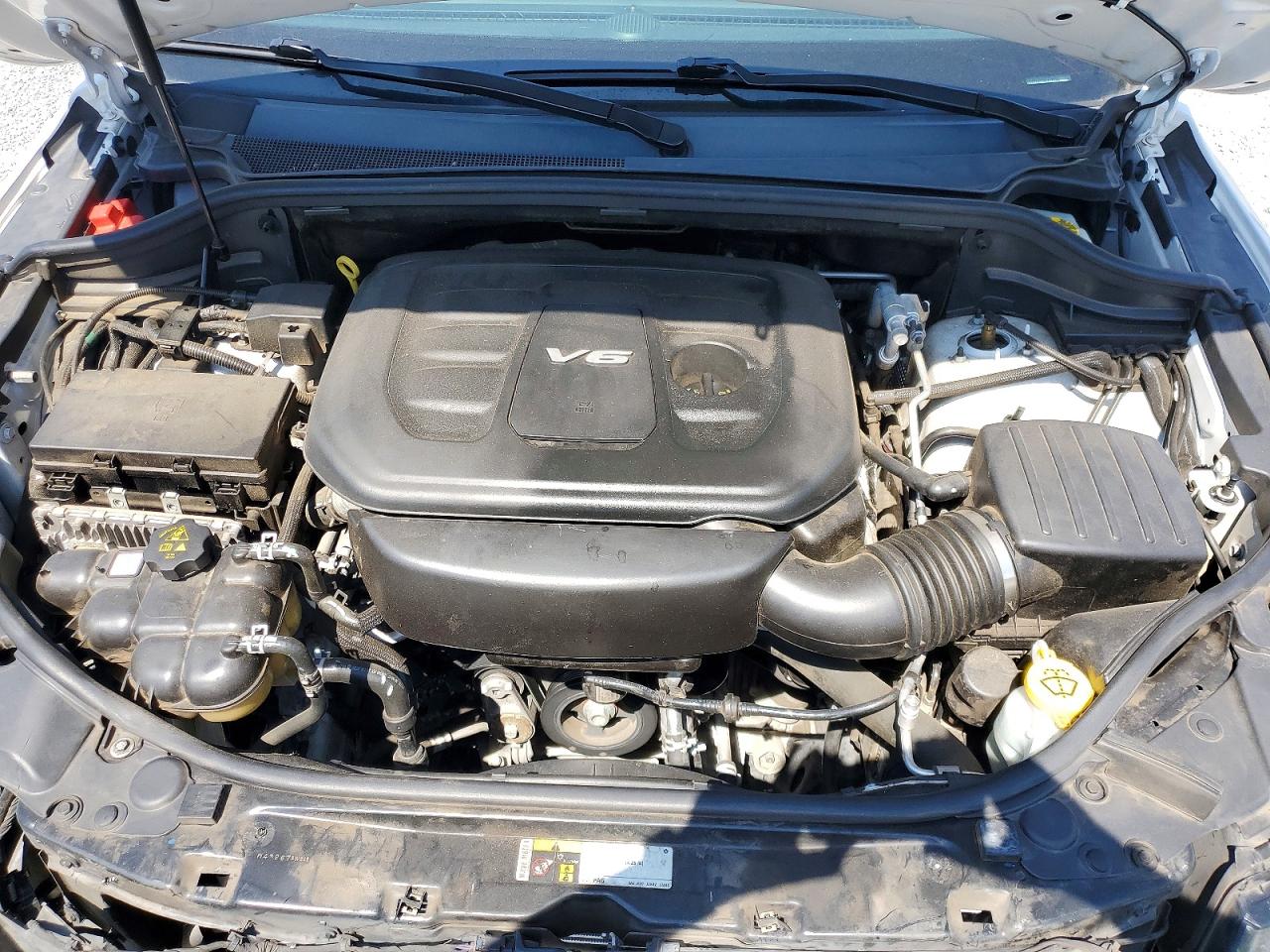 2018 Jeep Grand Cherokee Overland White vin: 1C4RJFCG7JC172154