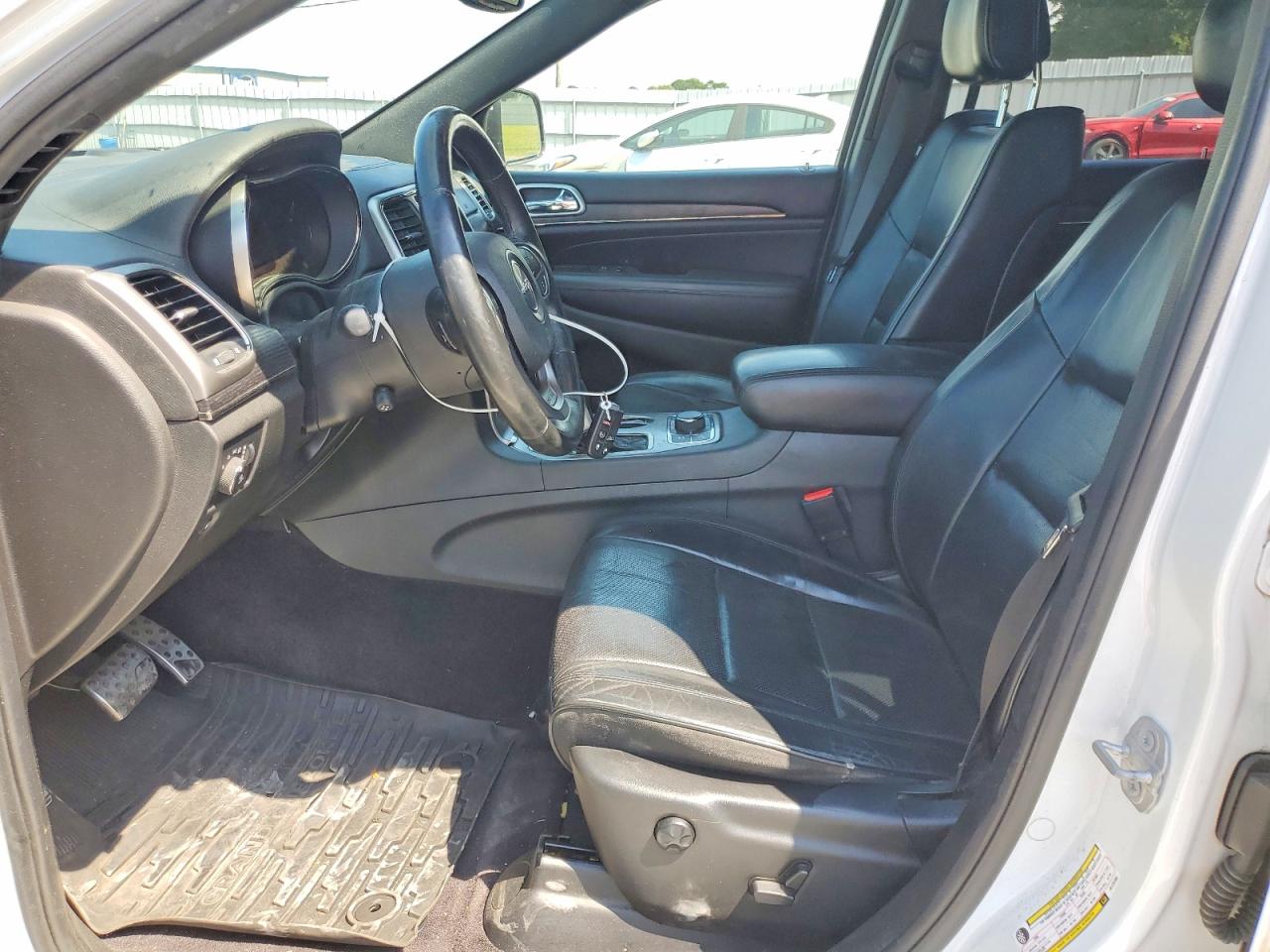 2018 Jeep Grand Cherokee Overland White vin: 1C4RJFCG7JC172154