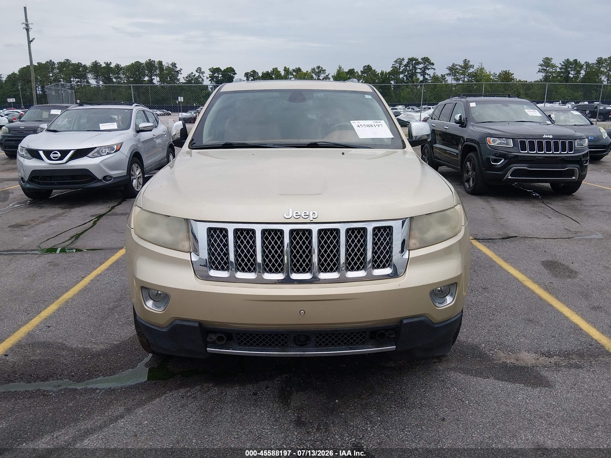 2012 Jeep Grand Cherokee Overland Champagne vin: 1C4RJFCG8CC132328