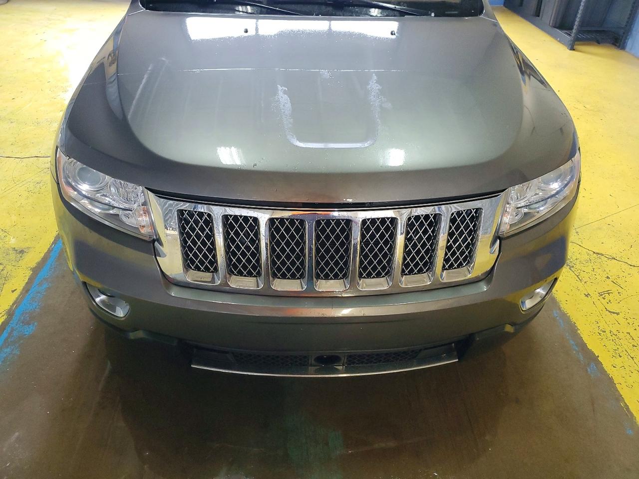 2012 Jeep Grand Cherokee Overland Gray vin: 1C4RJFCG8CC169329
