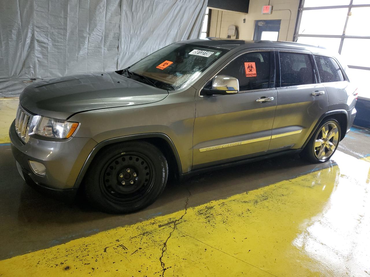 2012 Jeep Grand Cherokee Overland Gray vin: 1C4RJFCG8CC169329 Damage: Left Front Wheel, Mismatched, Replacement Required