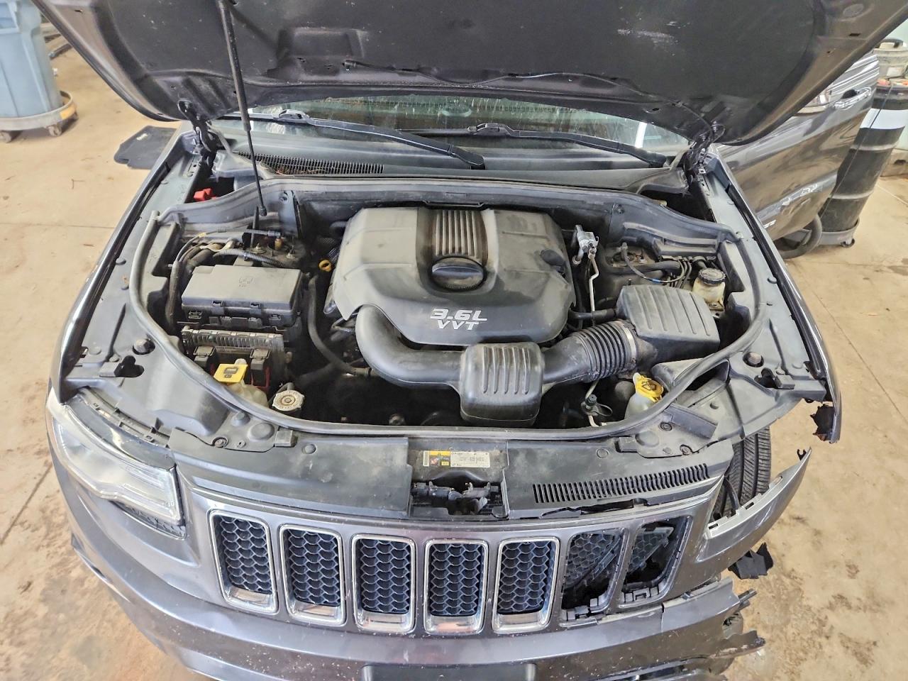 2014 Jeep Grand Cherokee Overland Gray vin: 1C4RJFCG8EC134793