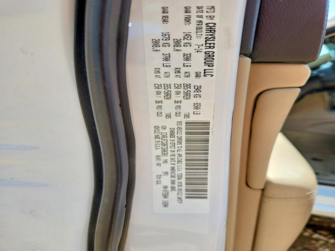 2015 Jeep Cher 4d Ltd White vin: 1C4RJFCG8FC606301