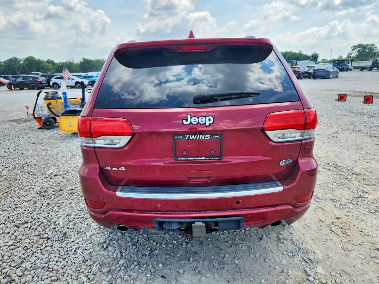 2015 Jeep Grand Cherokee Overland Red vin: 1C4RJFCG8FC664294