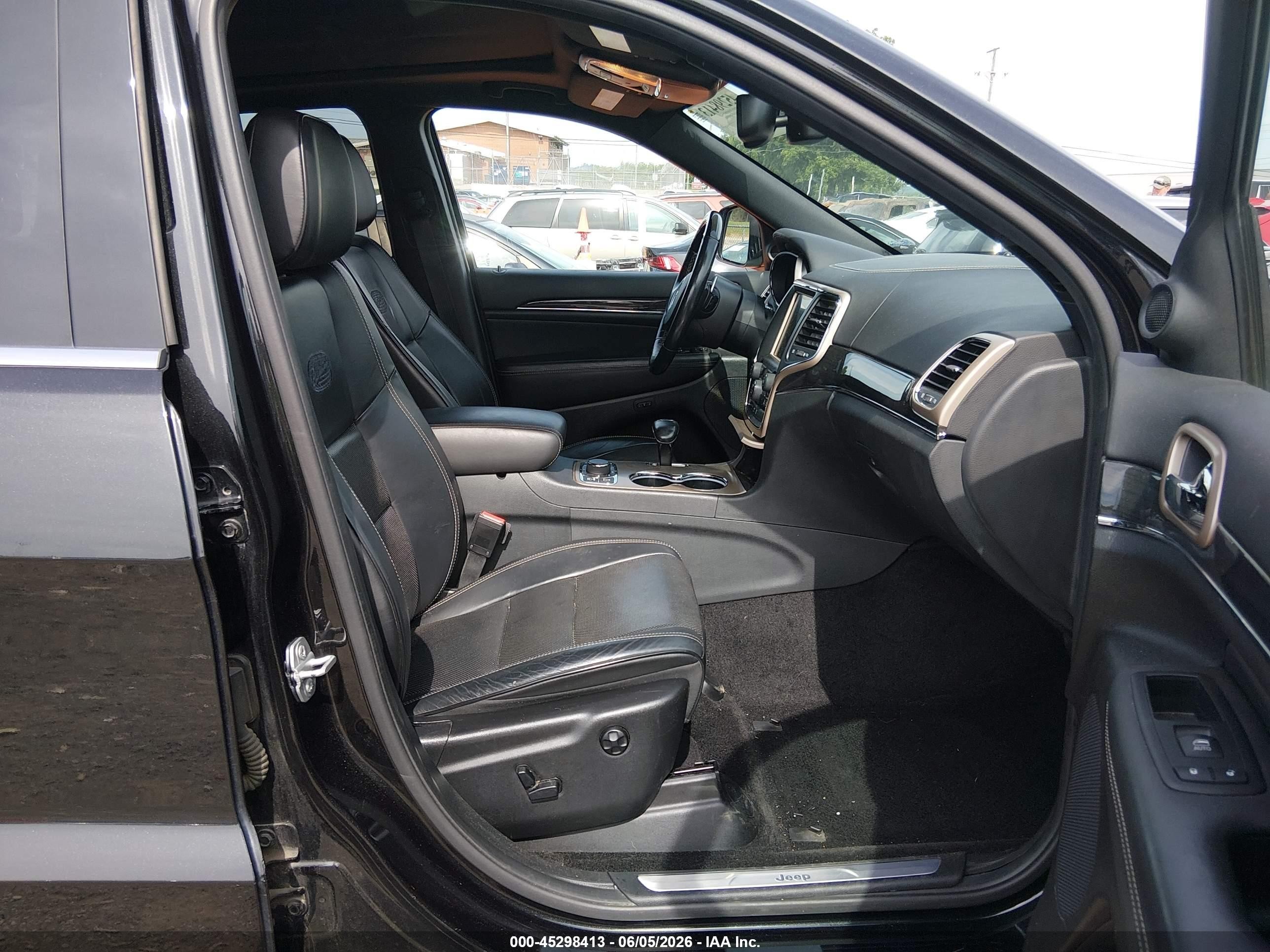 2015 Jeep Grand Cherokee Overland Black vin: 1C4RJFCG8FC696890