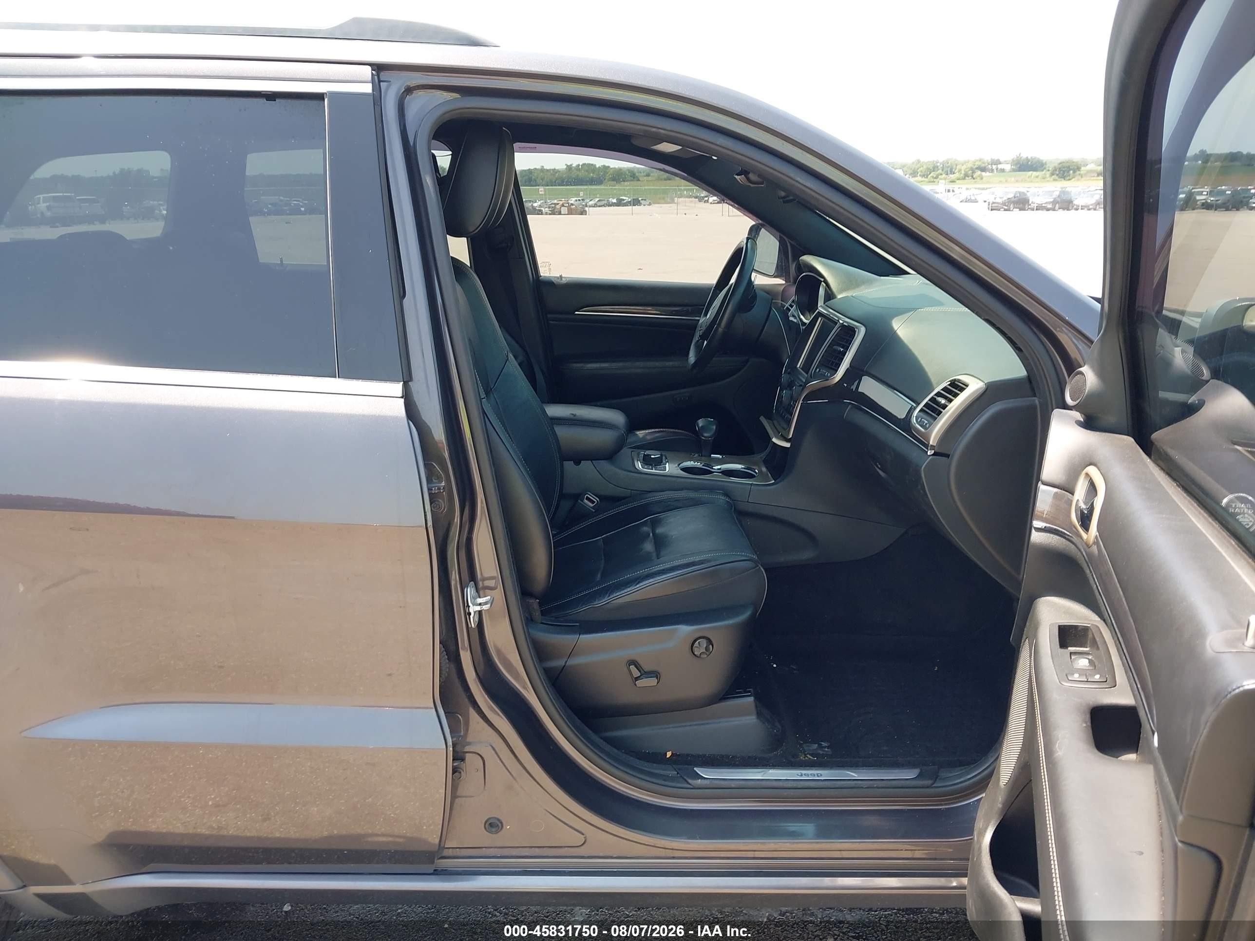 2015 Jeep Grand Cherokee Overland Gray vin: 1C4RJFCG8FC748941