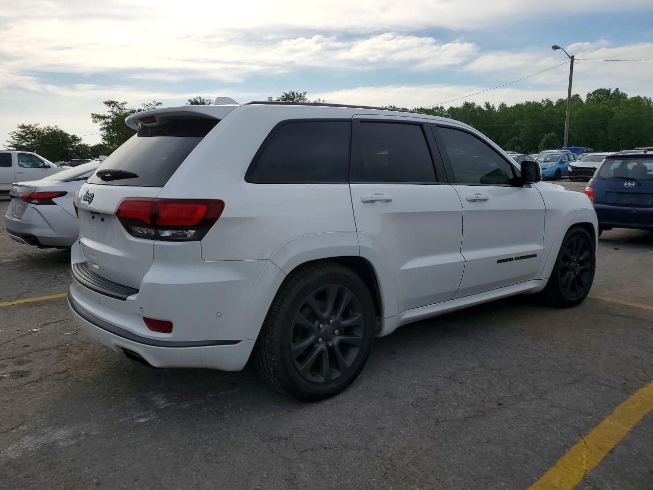 2019 Jeep Grand Cherokee Overland White vin: 1C4RJFCG8KC703024