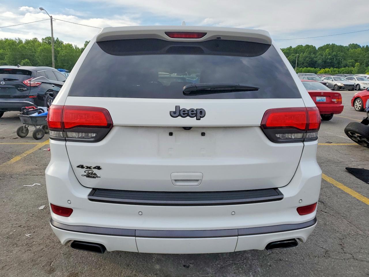 2019 Jeep Grand Cherokee Overland White vin: 1C4RJFCG8KC703024