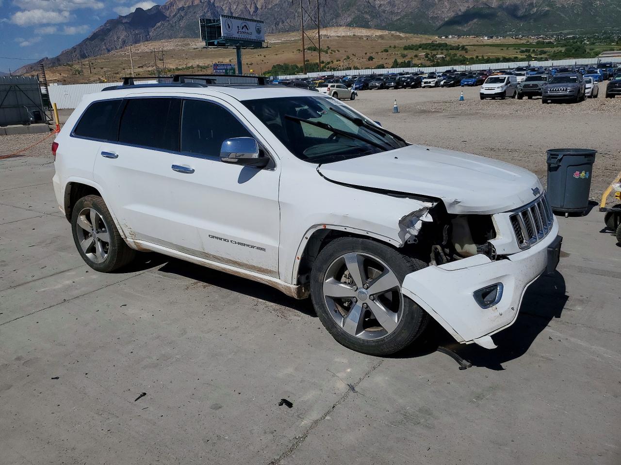 2015 Jeep Grand Cherokee Overland White vin: 1C4RJFCG9FC166282