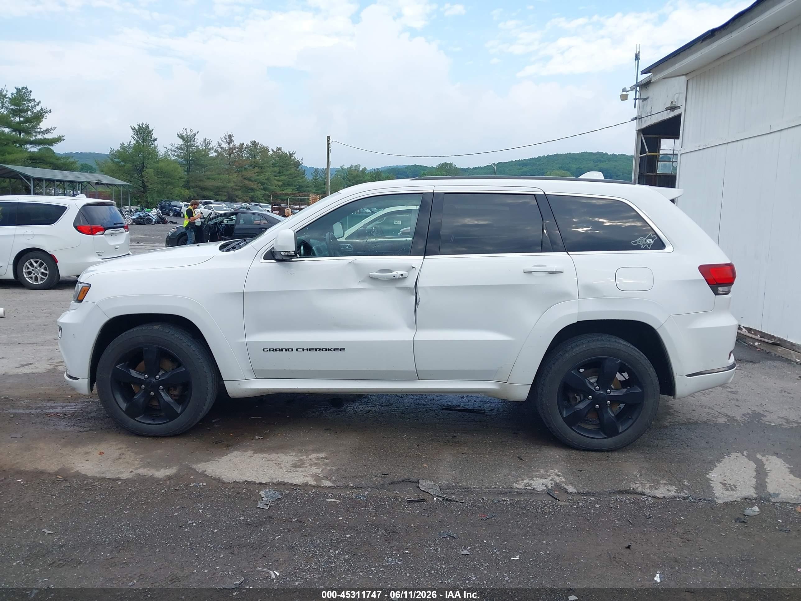 2015 Jeep Grand Cherokee High Altitude White vin: 1C4RJFCG9FC215545