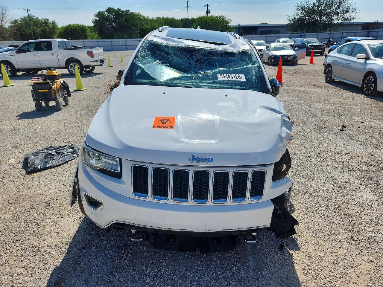 2015 Jeep Grand Cherokee Overland White vin: 1C4RJFCG9FC667737