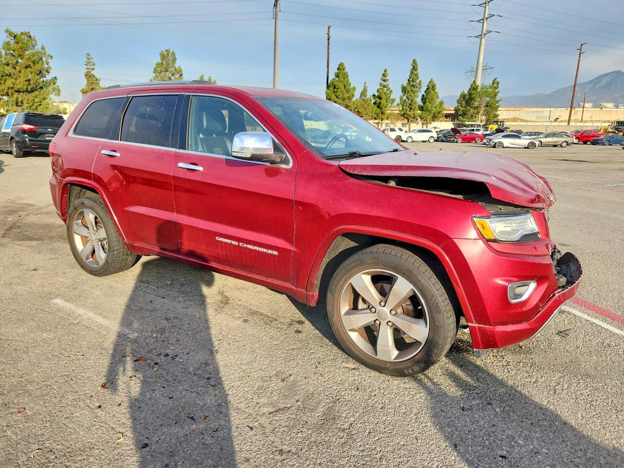 2015 Jeep Grand Cherokee Overland Red vin: 1C4RJFCG9FC955175