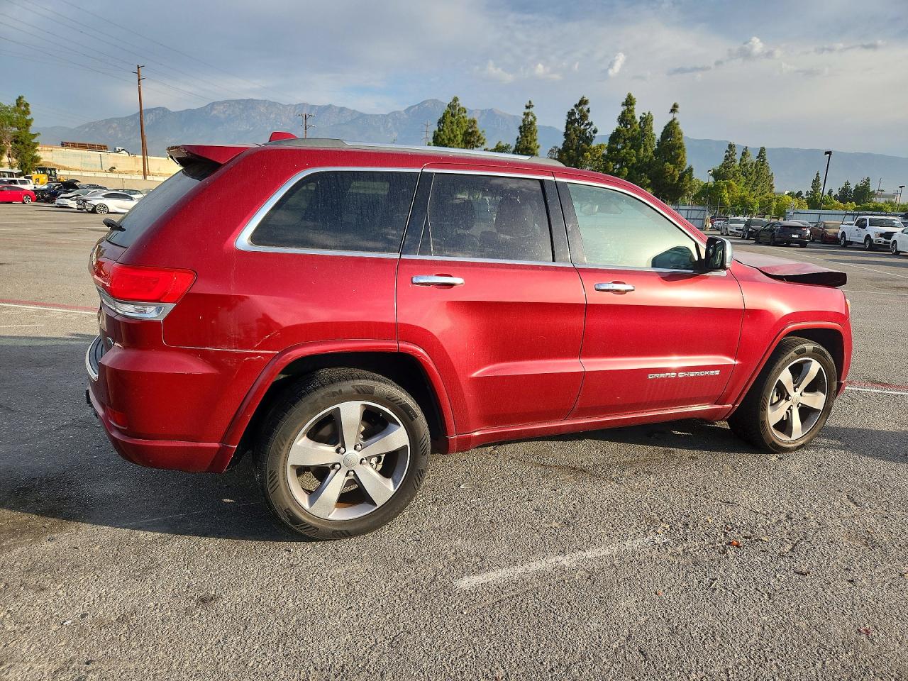 2015 Jeep Grand Cherokee Overland Red vin: 1C4RJFCG9FC955175