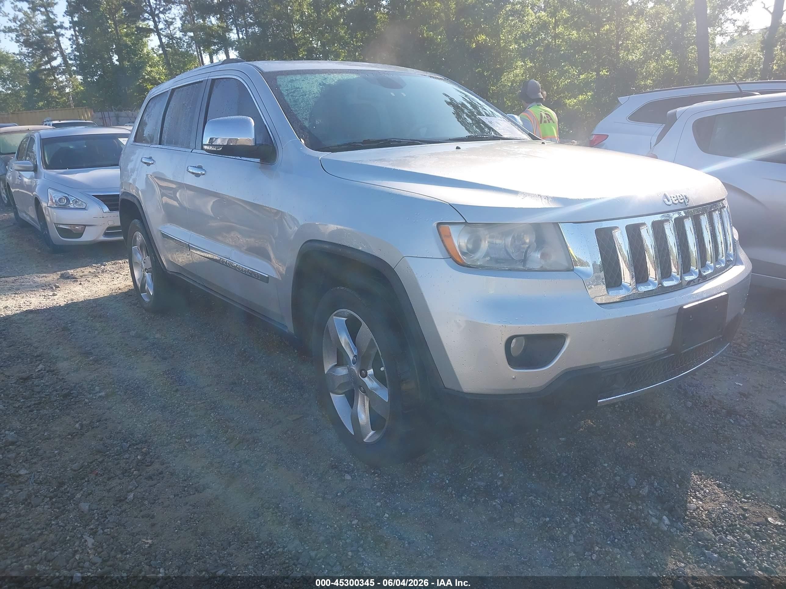 2012 Jeep Grand Cherokee Overland Silver vin: 1C4RJFCGXCC208244
