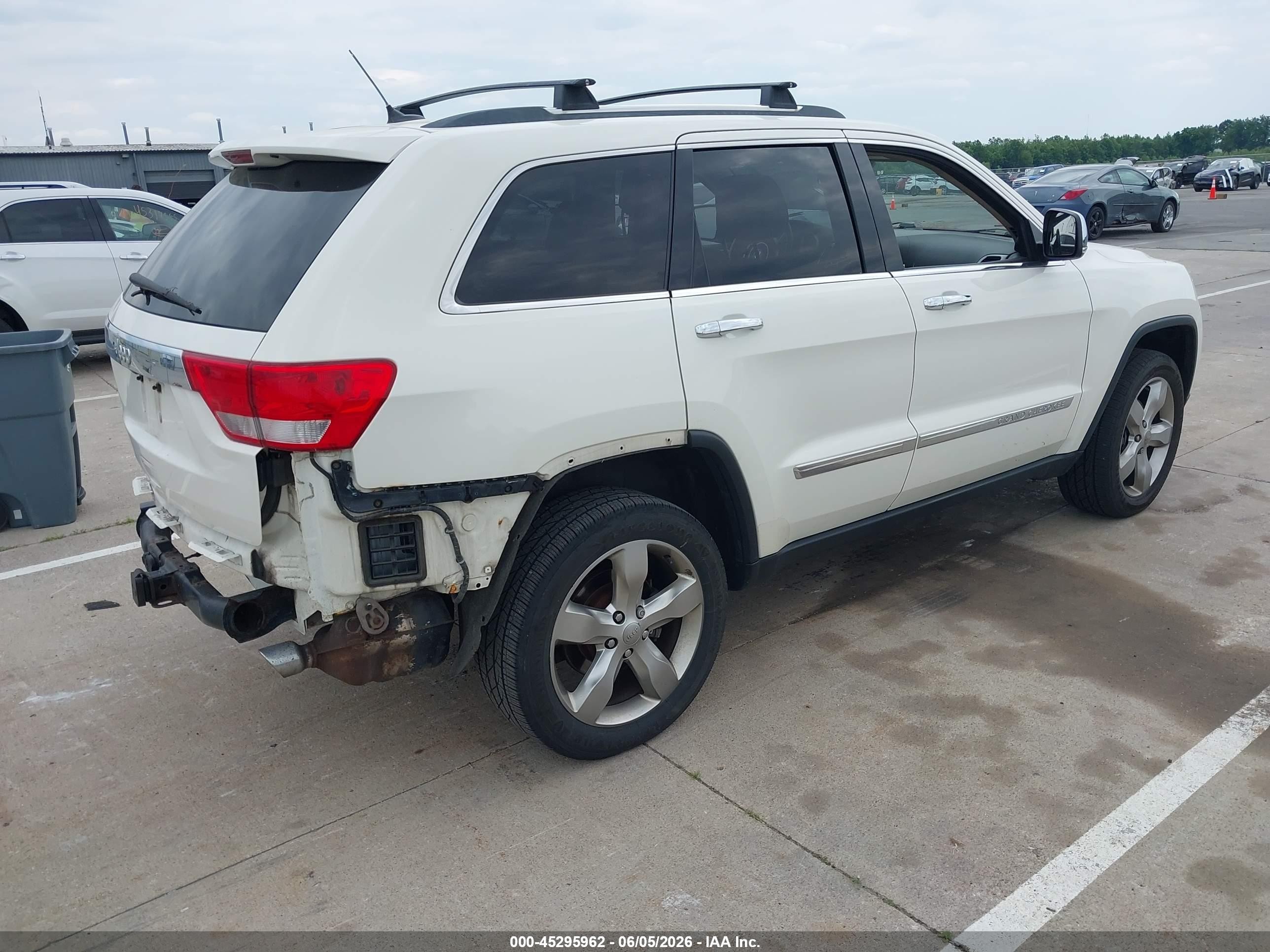2012 Jeep Grand Cherokee Overland Белый vin: 1C4RJFCGXCC264507