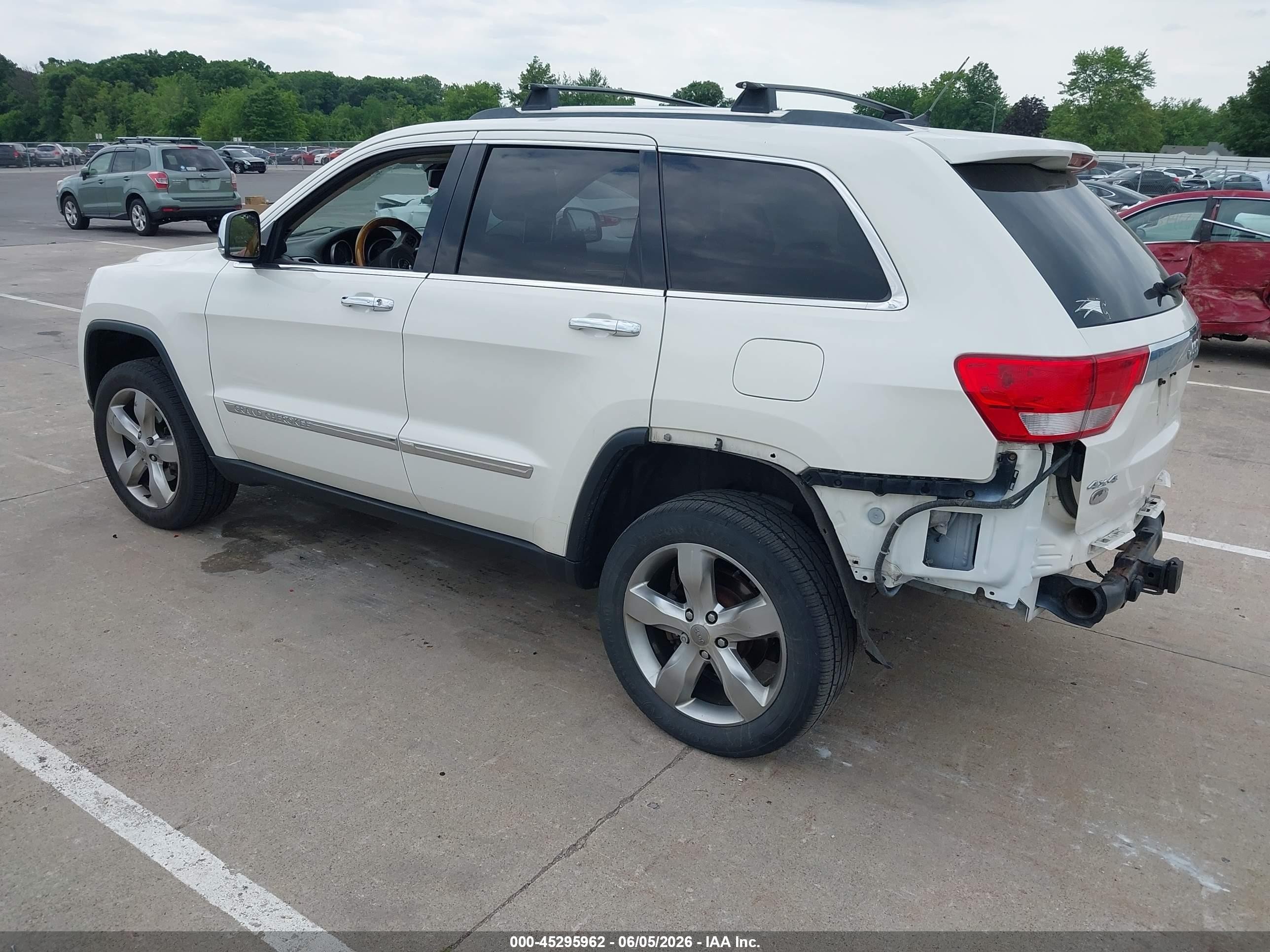 2012 Jeep Grand Cherokee Overland Белый vin: 1C4RJFCGXCC264507