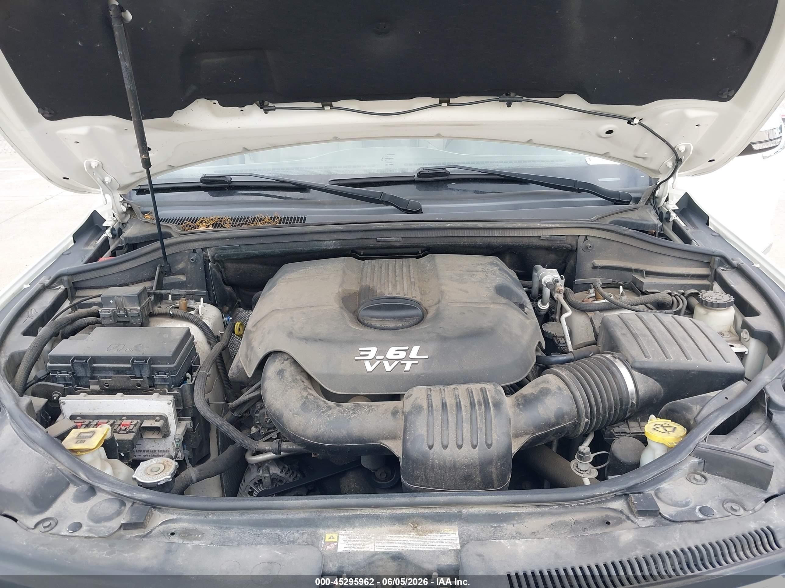 2012 Jeep Grand Cherokee Overland Белый vin: 1C4RJFCGXCC264507