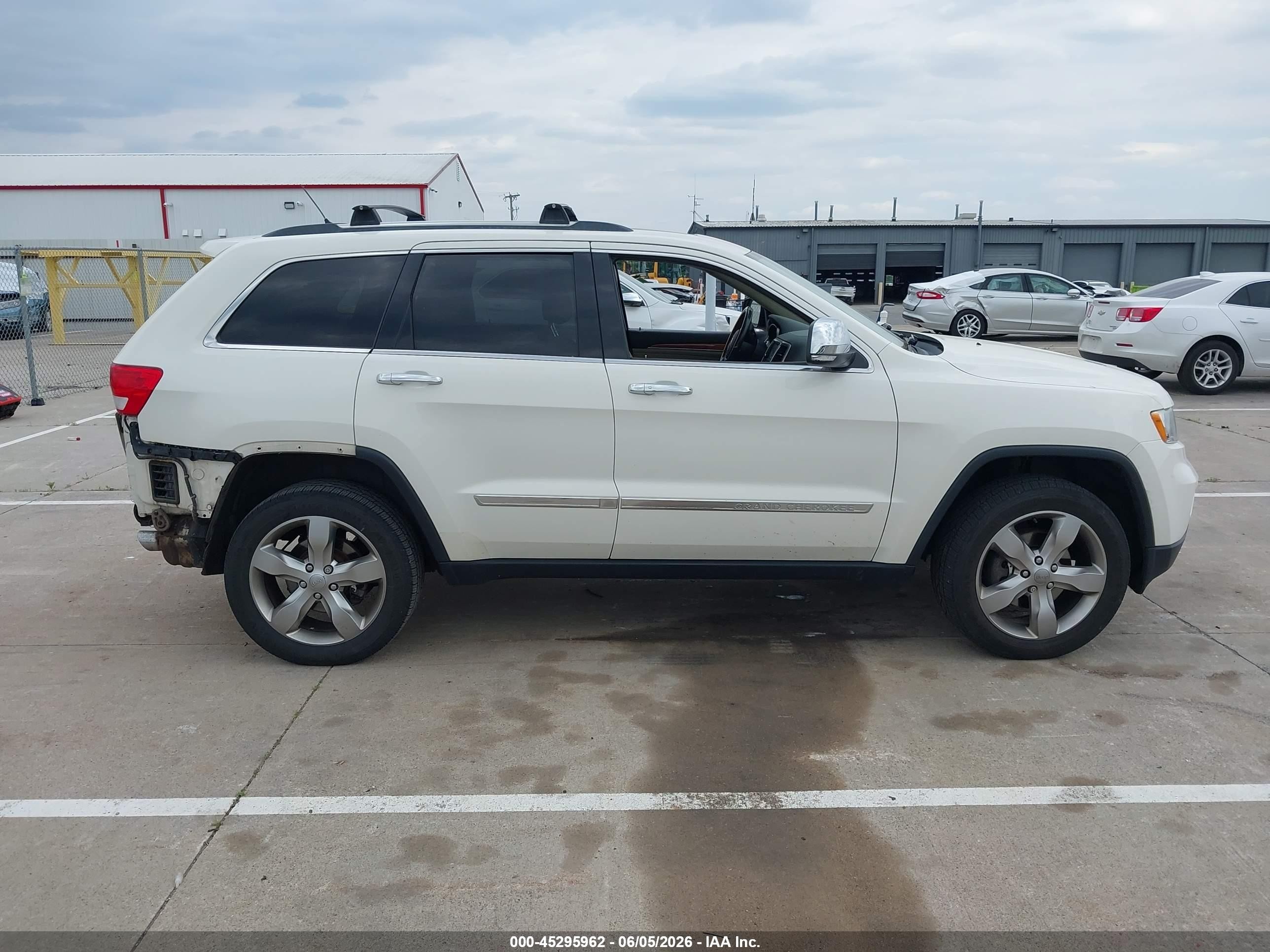 2012 Jeep Grand Cherokee Overland Белый vin: 1C4RJFCGXCC264507