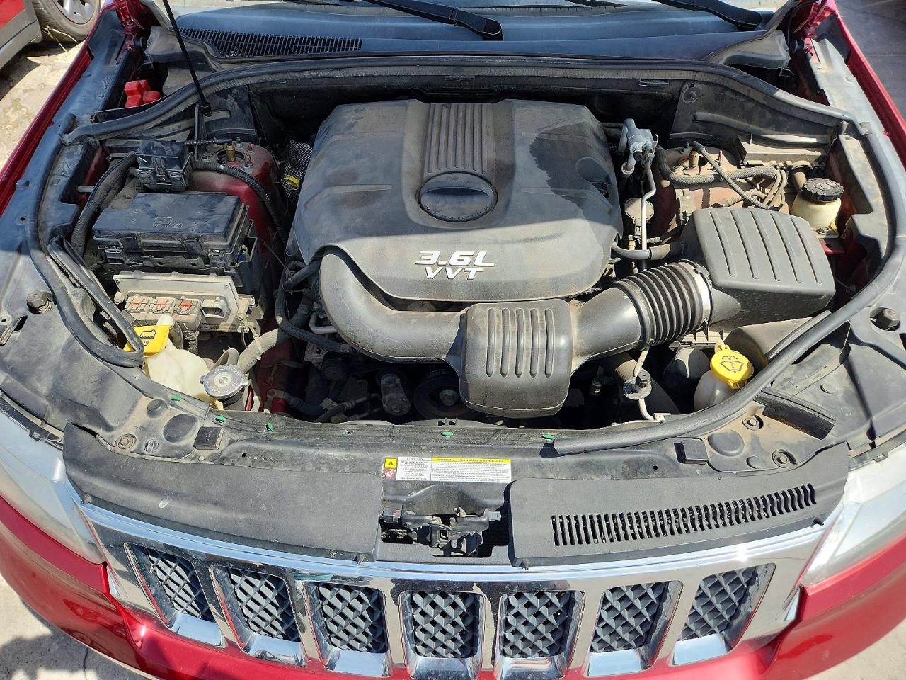 2012 Jeep Grand Cherokee Overland Red vin: 1C4RJFCGXCC302785