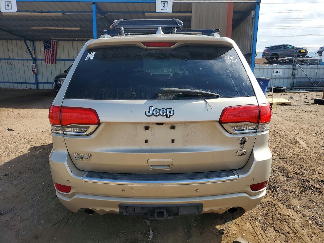 2014 Jeep Grand Cherokee Overland Beige vin: 1C4RJFCGXEC149697