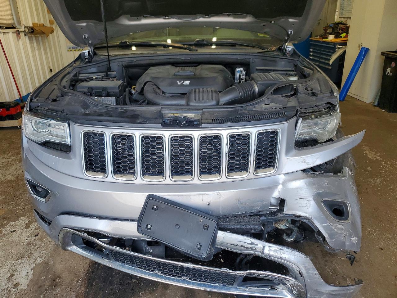 2014 Jeep Grand Cherokee Overland Серебряный vin: 1C4RJFCGXEC245491