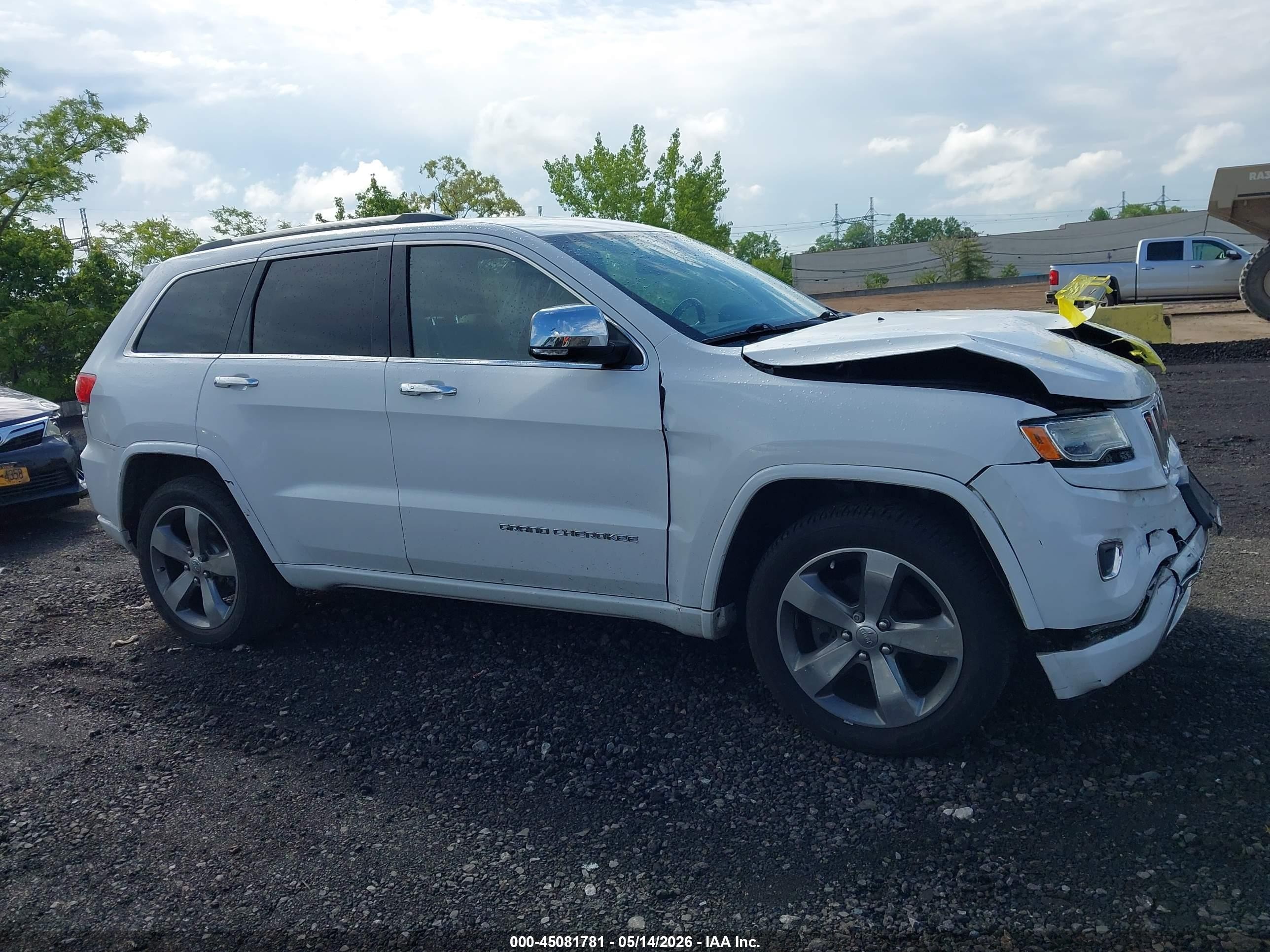 2014 Jeep Grand Cherokee Overland White vin: 1C4RJFCGXEC409516