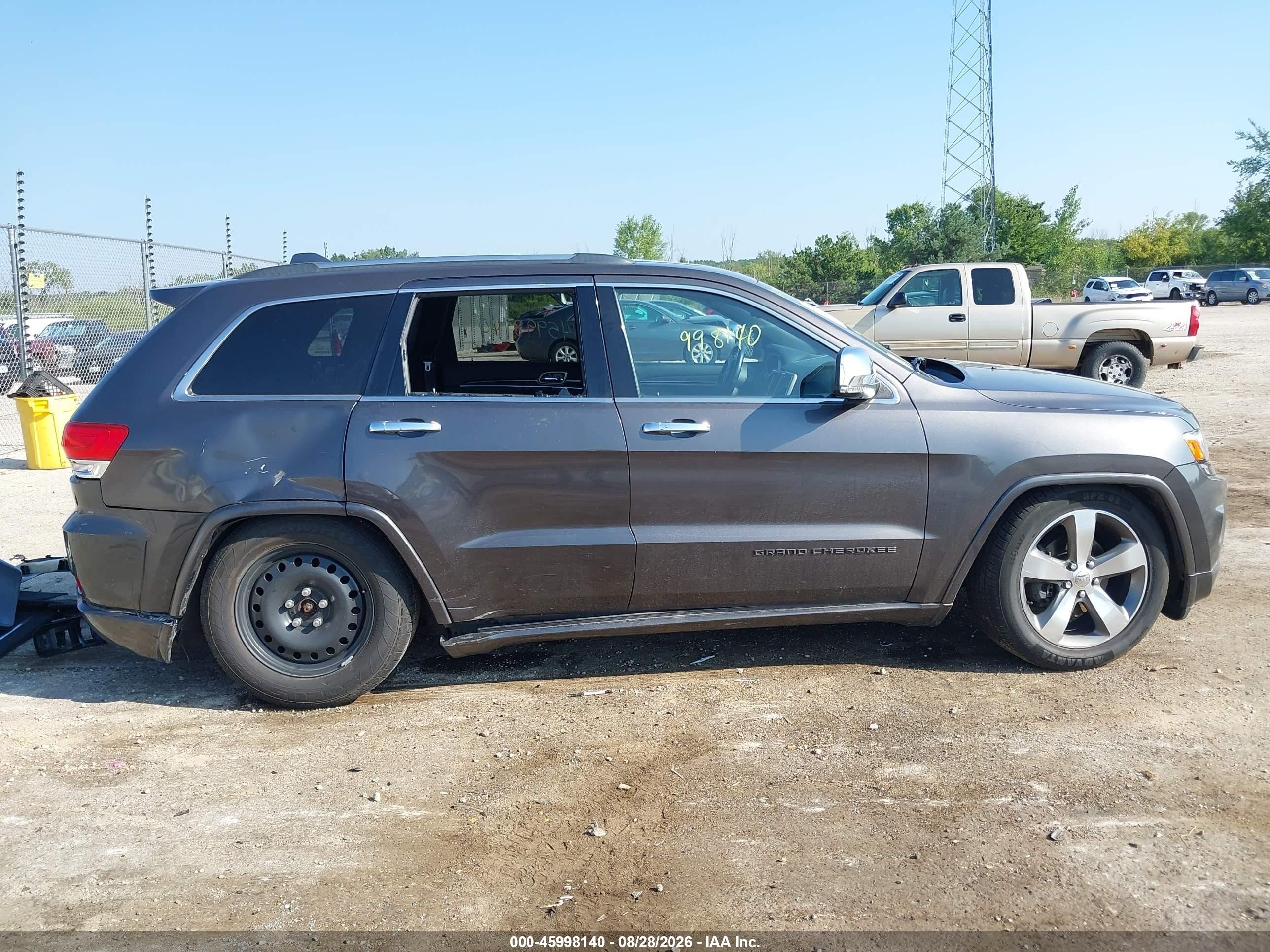 2014 Jeep Grand Cherokee Overland Gray vin: 1C4RJFCGXEC523015