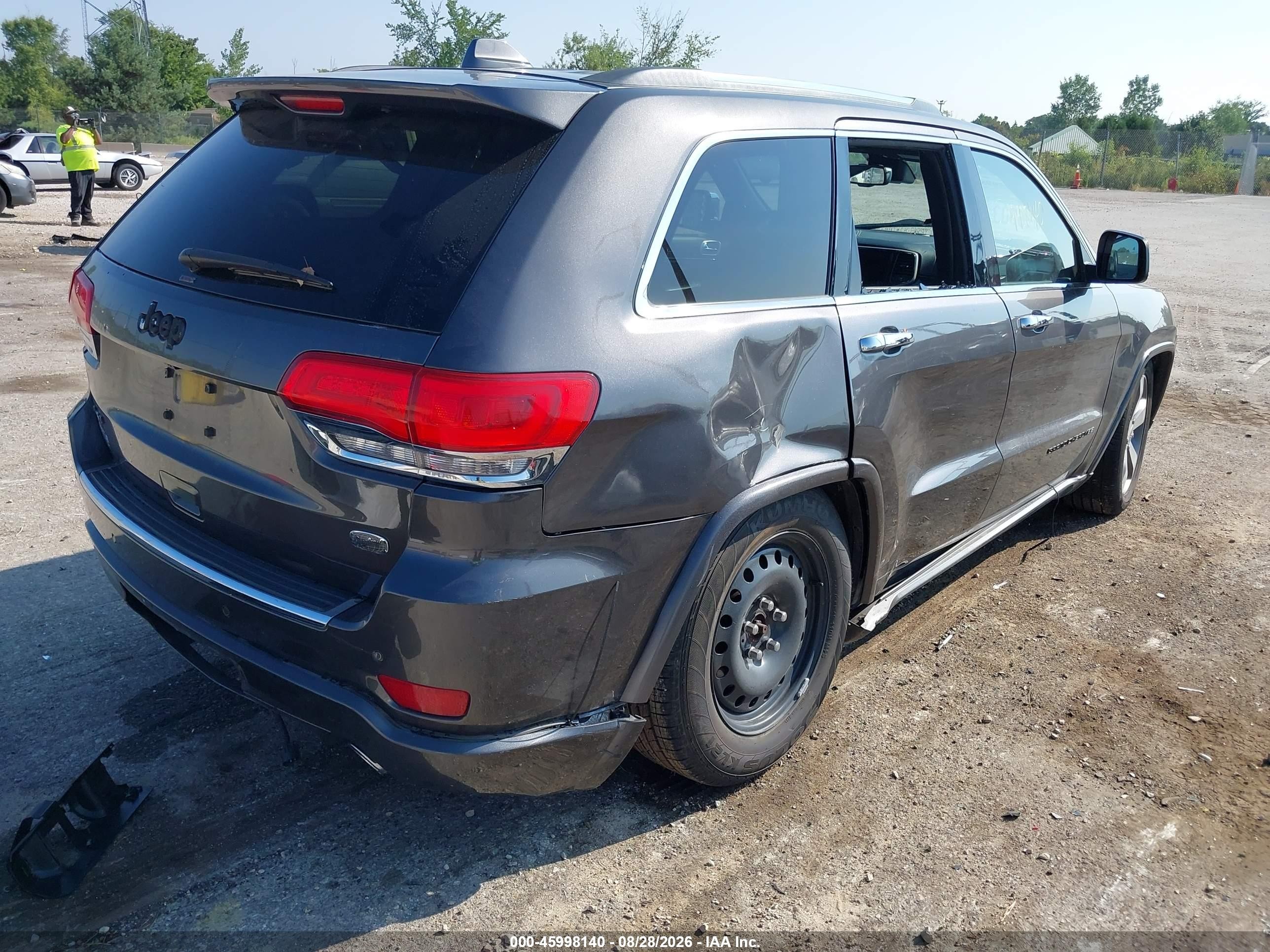 2014 Jeep Grand Cherokee Overland Gray vin: 1C4RJFCGXEC523015