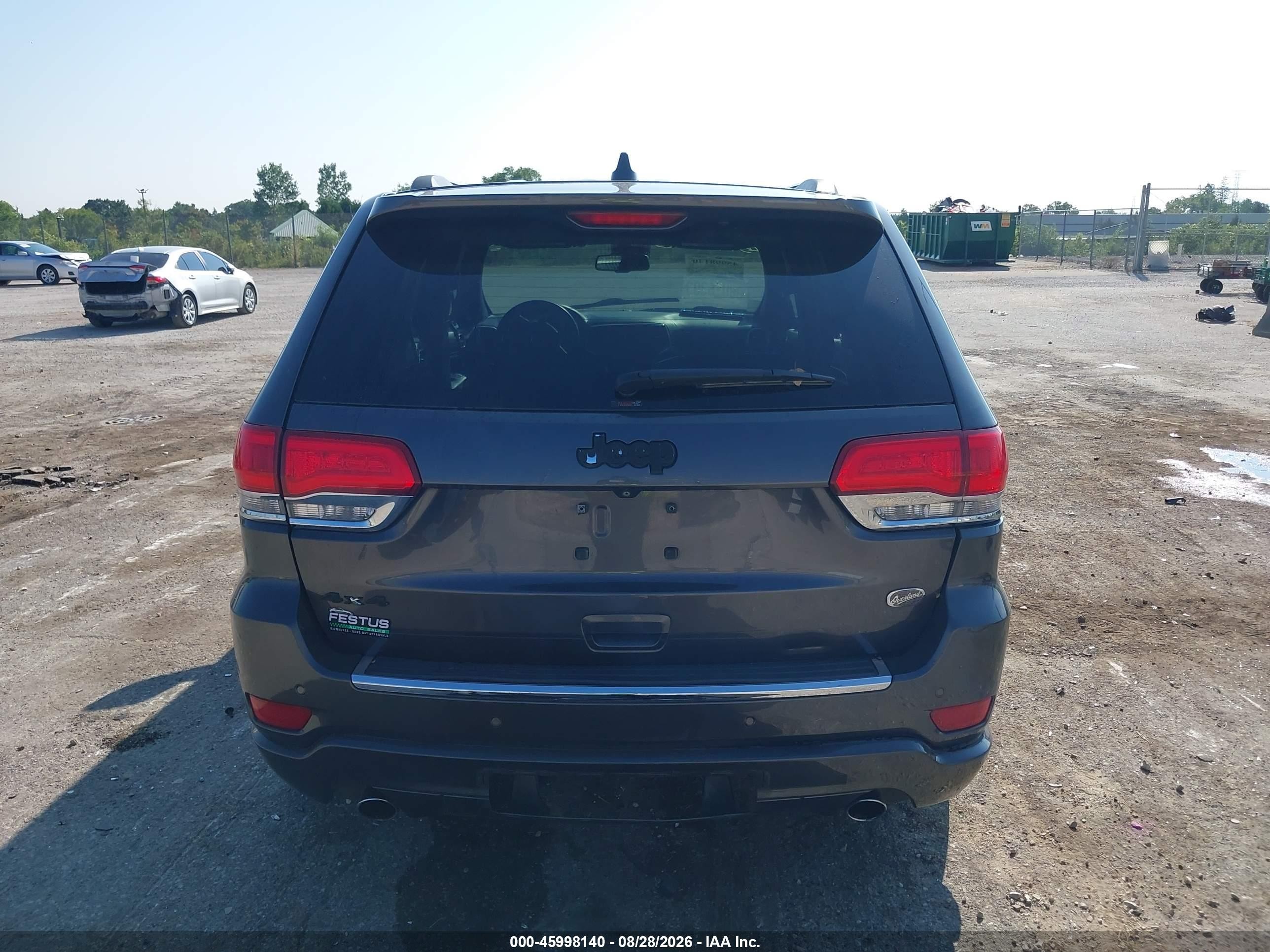 2014 Jeep Grand Cherokee Overland Gray vin: 1C4RJFCGXEC523015