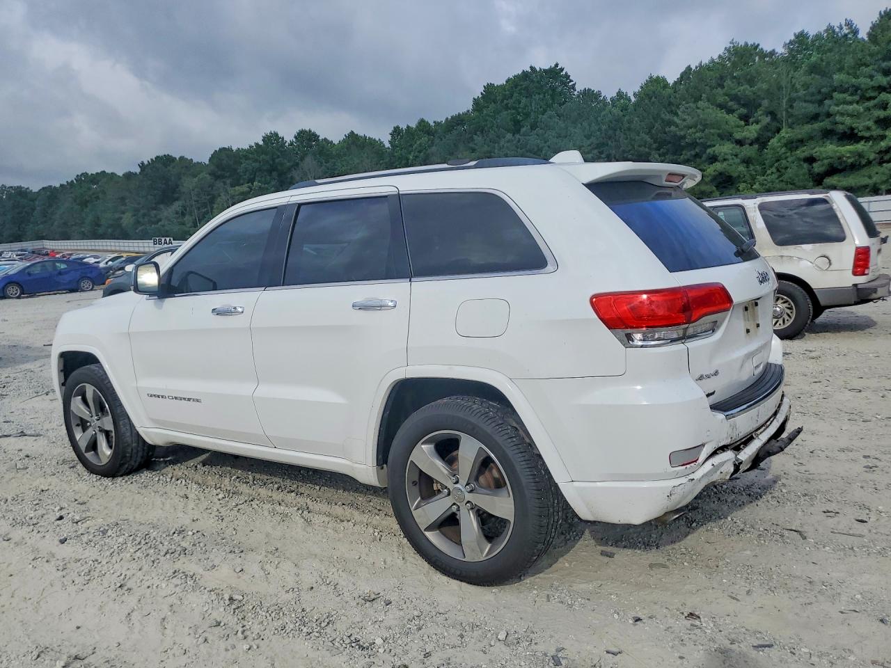 2015 Jeep Grand Cherokee Overland White vin: 1C4RJFCGXFC210130