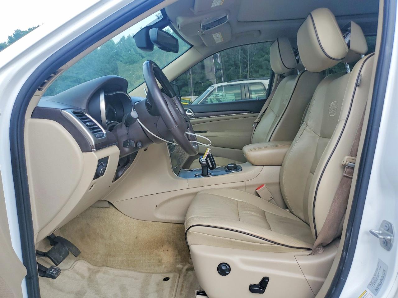 2015 Jeep Grand Cherokee Overland White vin: 1C4RJFCGXFC210130