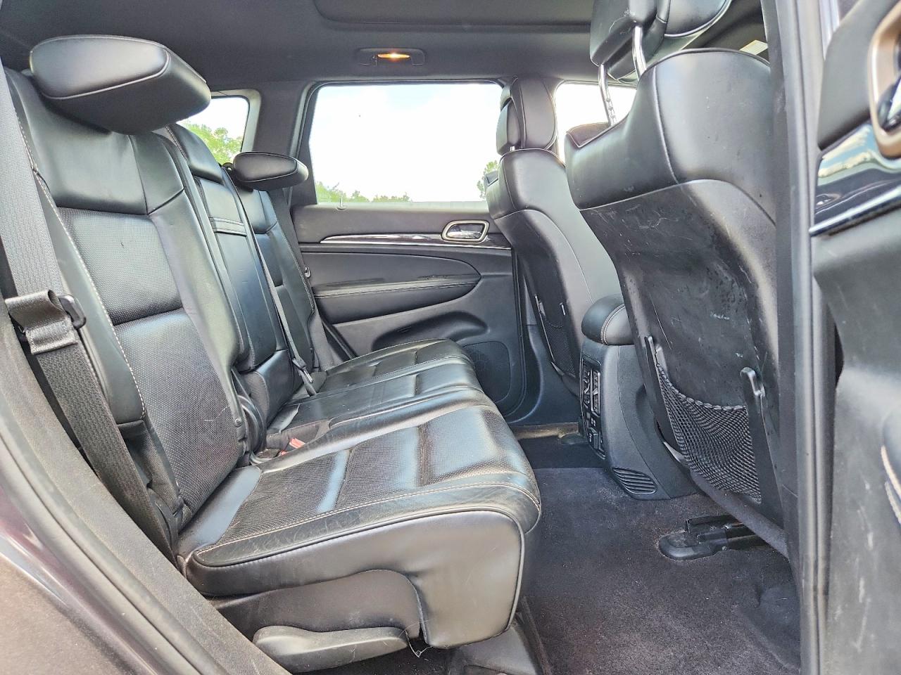 2015 Jeep Grand Cherokee Overland Gray vin: 1C4RJFCGXFC237201