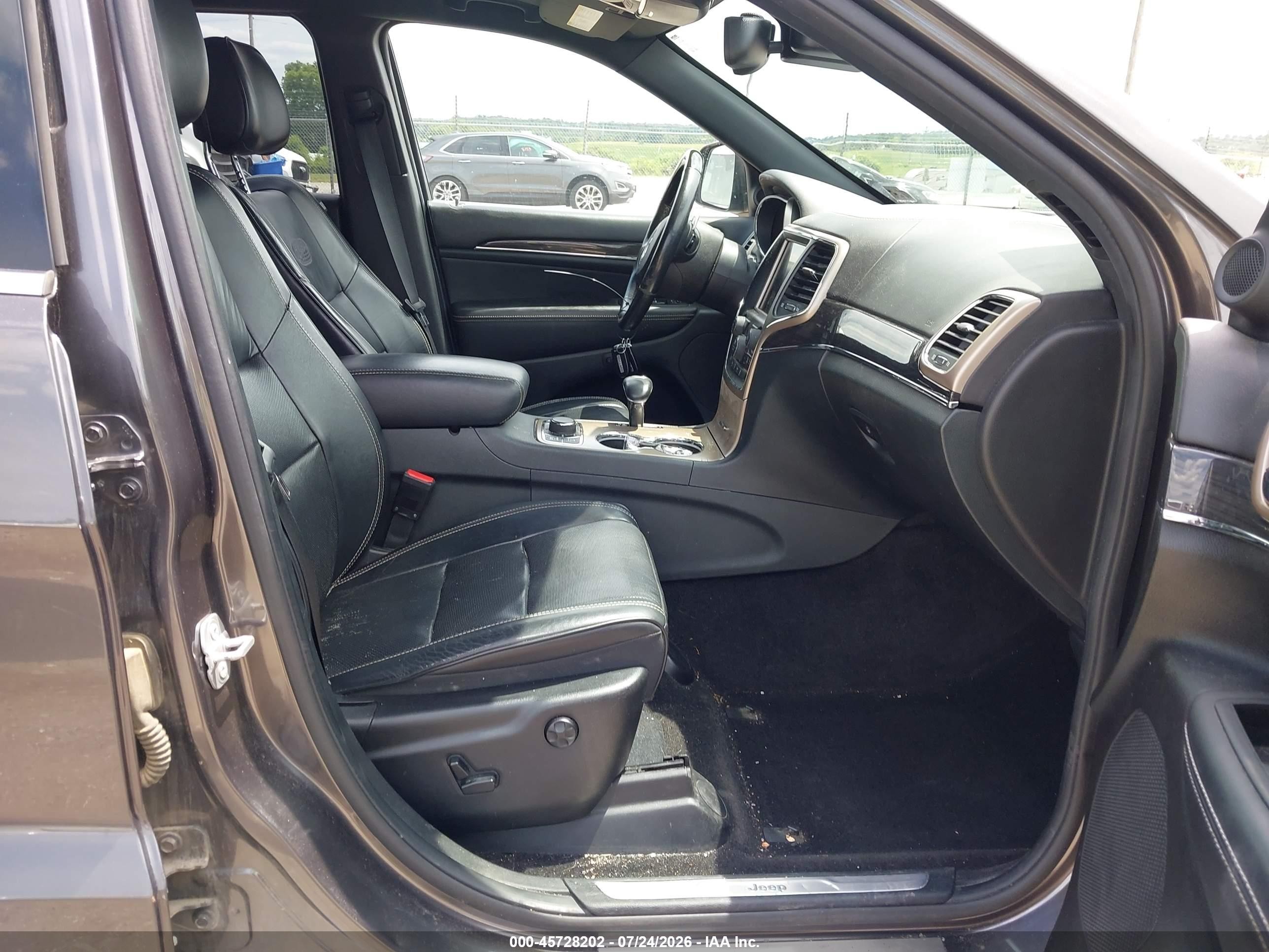 2015 Jeep Grand Cherokee Overland Gray vin: 1C4RJFCGXFC740954