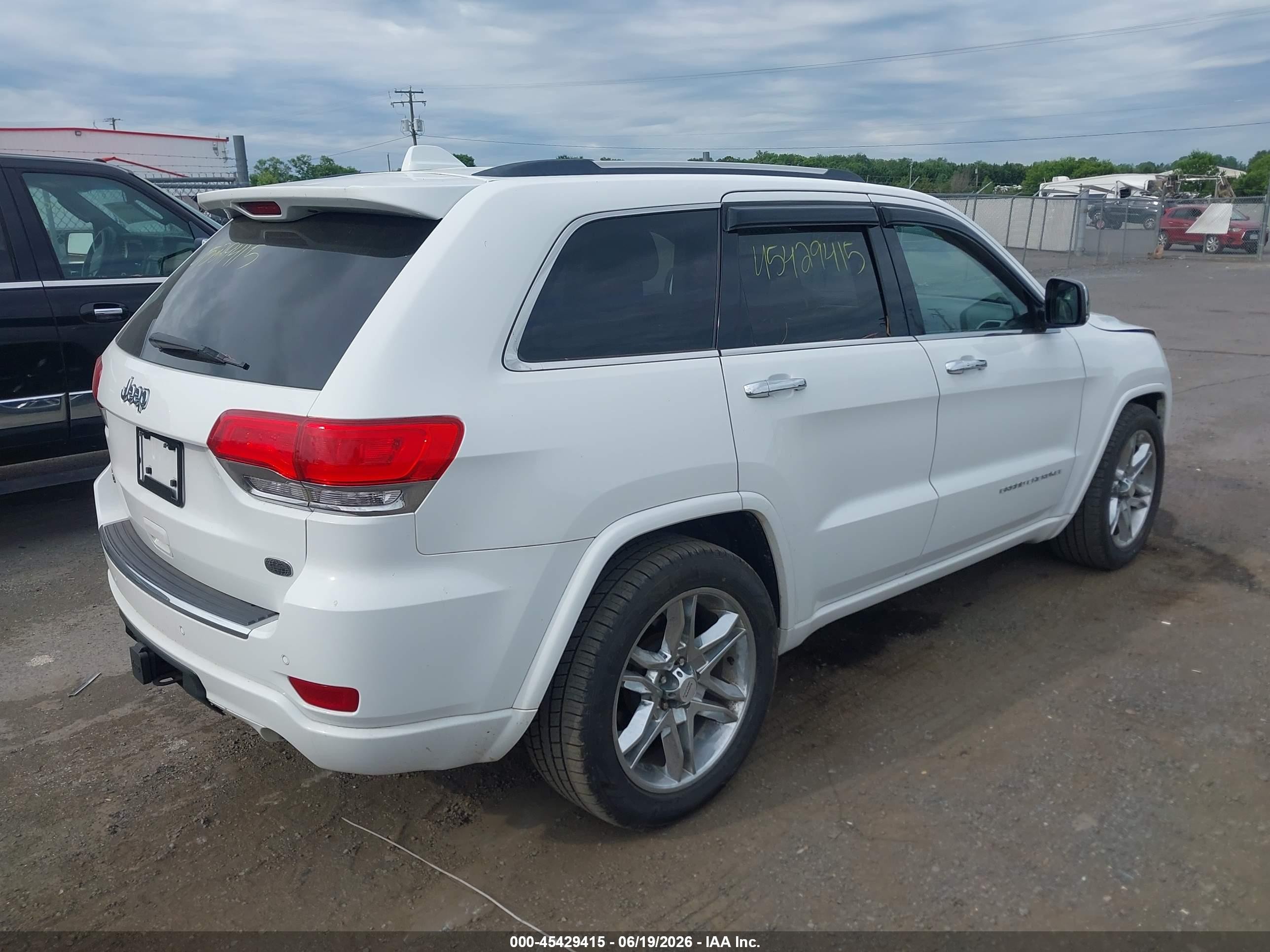 2015 Jeep Grand Cherokee Overland Белый vin: 1C4RJFCGXFC768978