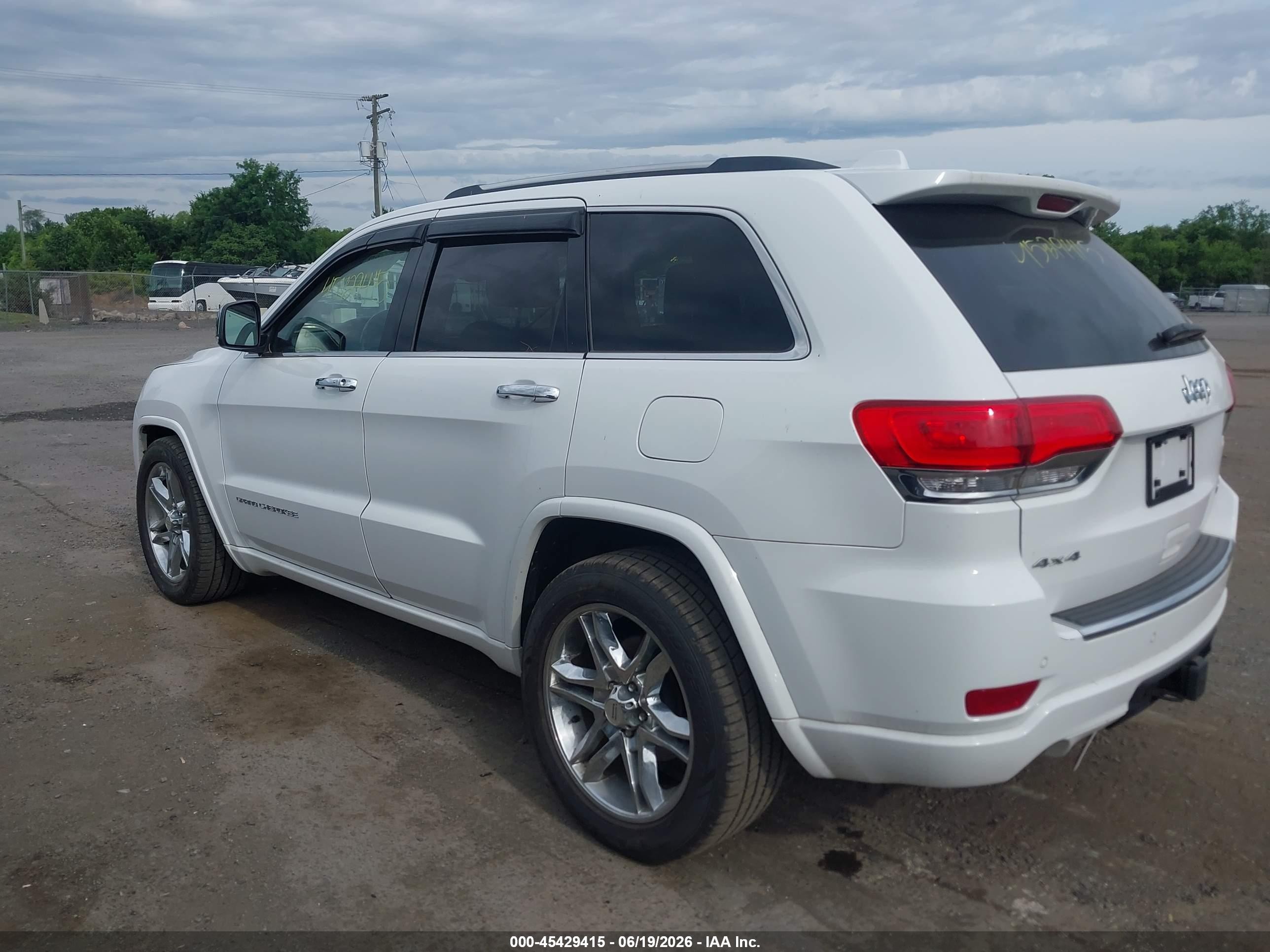 2015 Jeep Grand Cherokee Overland Белый vin: 1C4RJFCGXFC768978