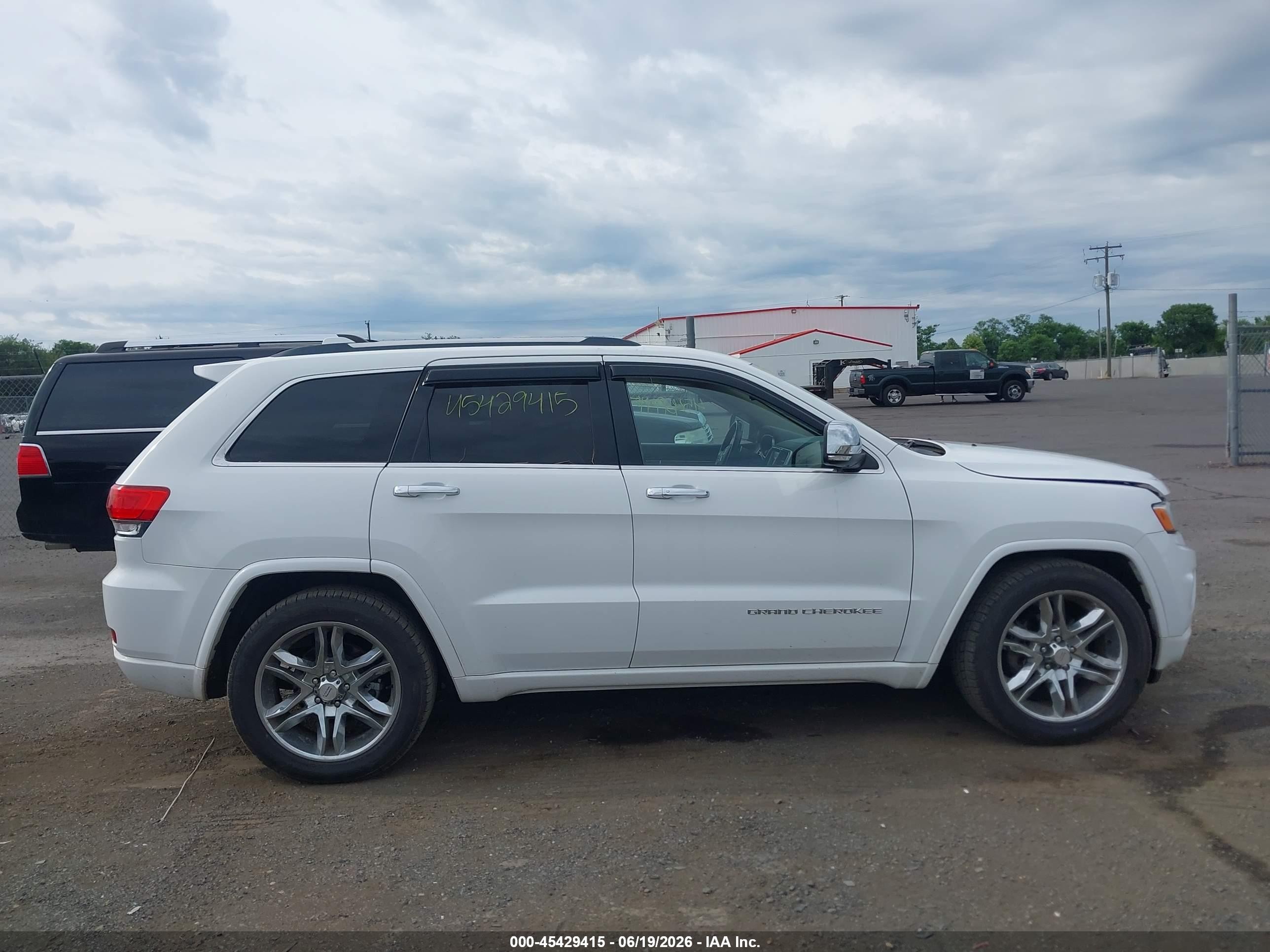 2015 Jeep Grand Cherokee Overland Белый vin: 1C4RJFCGXFC768978