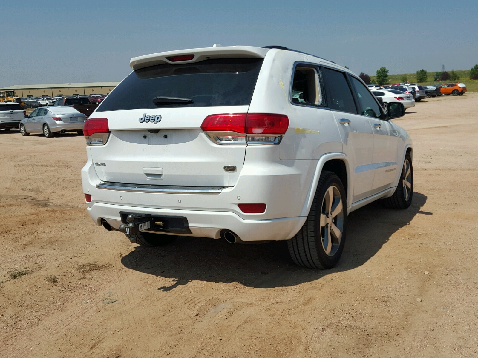 2016 Jeep Grand Cherokee Overland White vin: 1C4RJFCGXGC417585